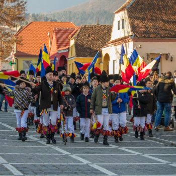 La multi ani, codleni! La multi ani, Romania!
